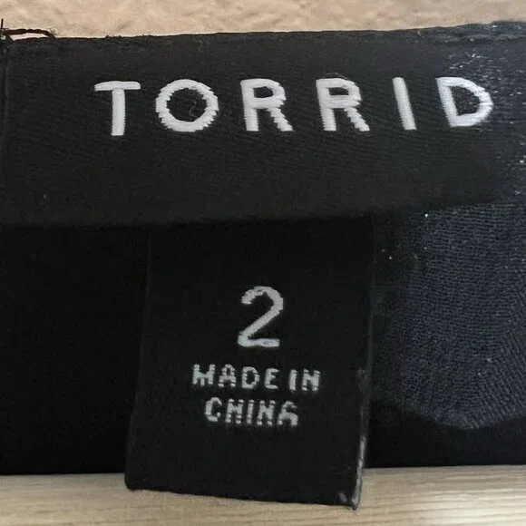 Torrid 2 Top Lurex Star Surplice Ruffle Hem Black Plus Size 2X V Neck Long Slv - Picture 7 of 14